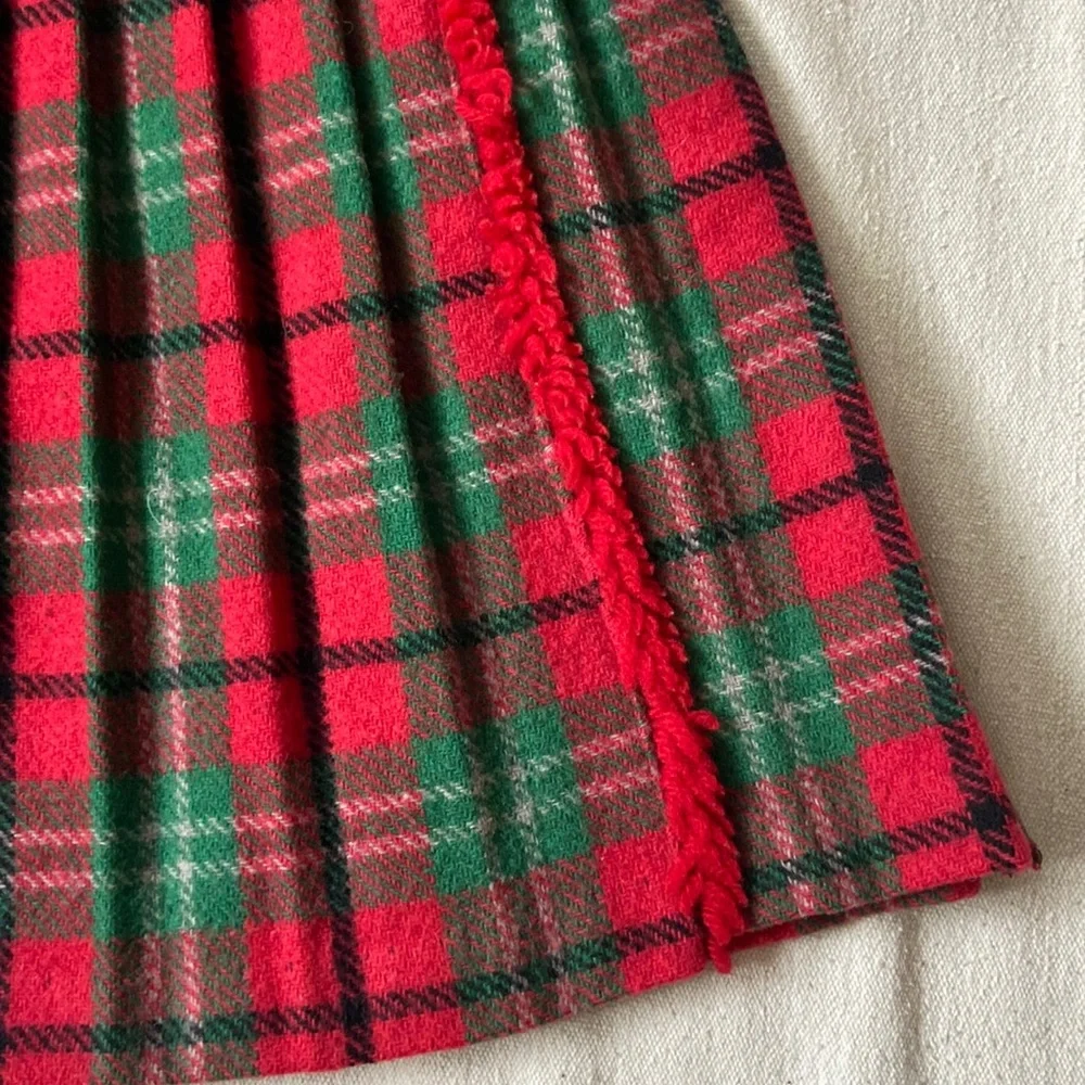 VINTAGE WOOL Skirt Kilt Mini pleated Irish Scottish Gingham Plaid Red Green